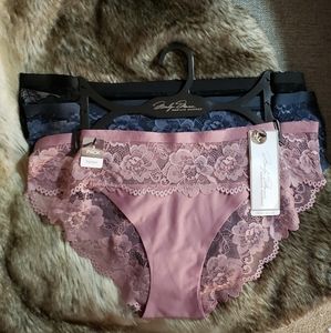 NWT Marilyn Monroe Hipsters